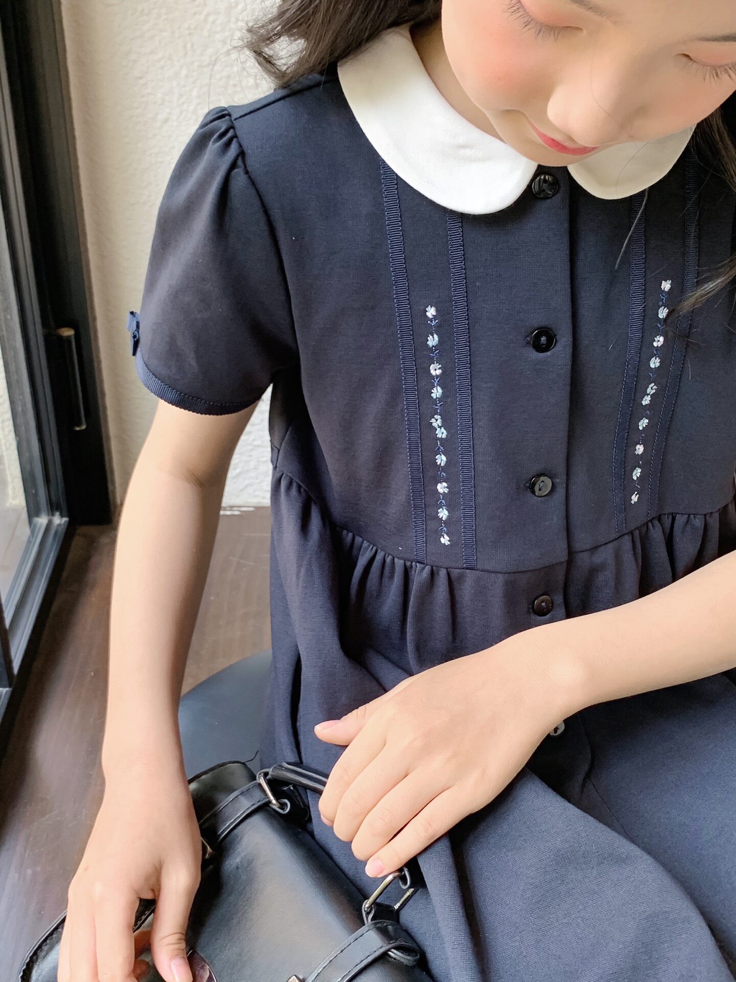 日系皇室夏季新款女童学院风娃娃领花朵绣花藏青短袖连衣裙