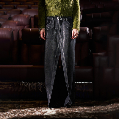 错位烫钻做旧牛仔裤2023秋冬