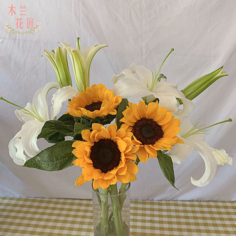 云南昆明教师节同城速递鲜花太阳