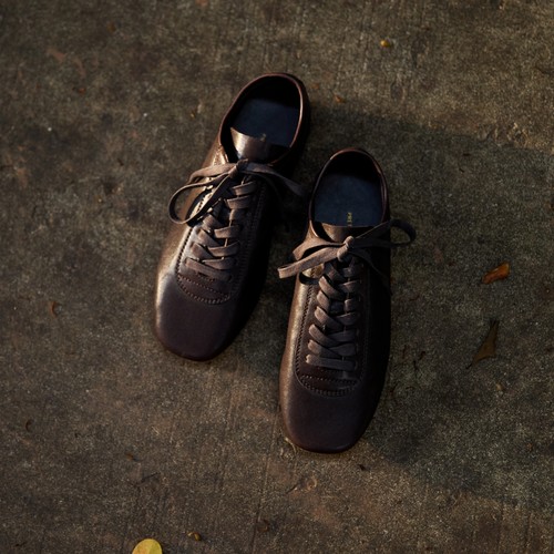 复古棕色方头薄底德训鞋女