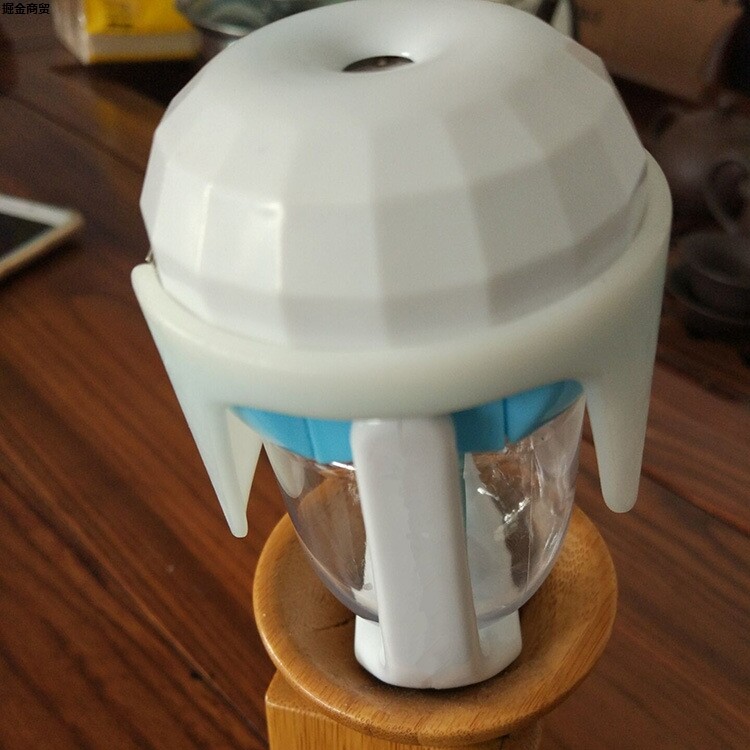 厂家直销 车载加湿器 喷雾车用迷你便携静音 空气净化小型 香薰机