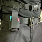 1000D尼龙户外穿皮带战术腰包手电筒打火机挂包伸缩棍套工具刀包