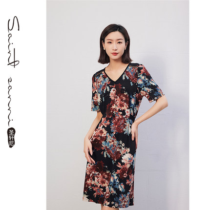 圣轩尼夏装针织V领修身收腰印花中长款短袖连衣裙女 E294