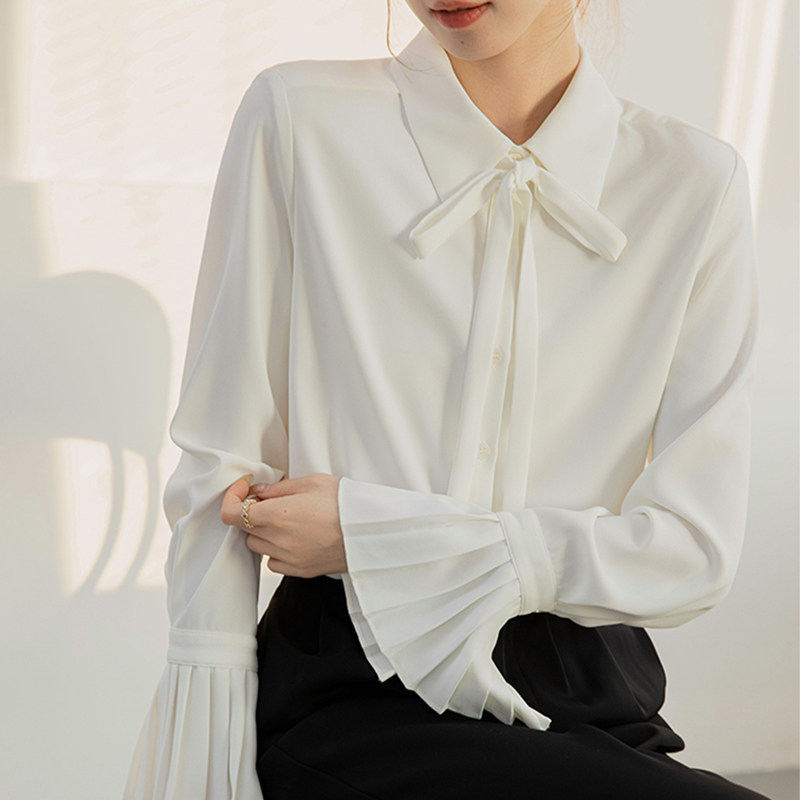 2026春秋新款风琴袖蓝色叠穿衬衫女法式蝴蝶结职业正装飘带白衬衣