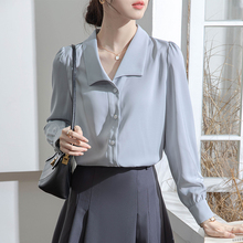 2025春装新款别致蓝色衬衫女v领小个子职业装公务员面试通勤衬衫