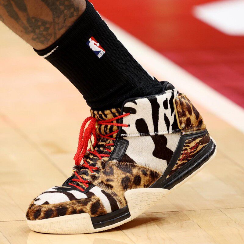 Nike LeBron 2 耐克23年新款黑棕豹纹秋冬高帮篮球鞋男DQ2439-200