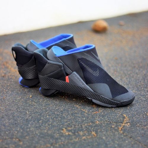 耐克一脚蹬自动免提鞋懒人跑步鞋