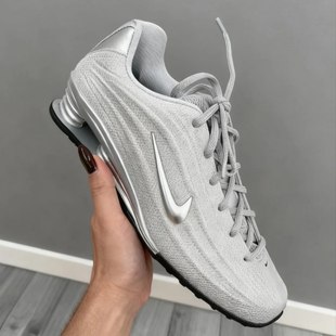 耐克新款 金属银白灰气柱鞋 低帮男女款 Nike 运动休闲跑步鞋 Shox