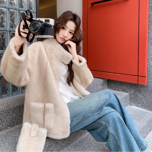 现货新款水貂毛皮毛一体软糯环保绿色皮草配包包p215k328