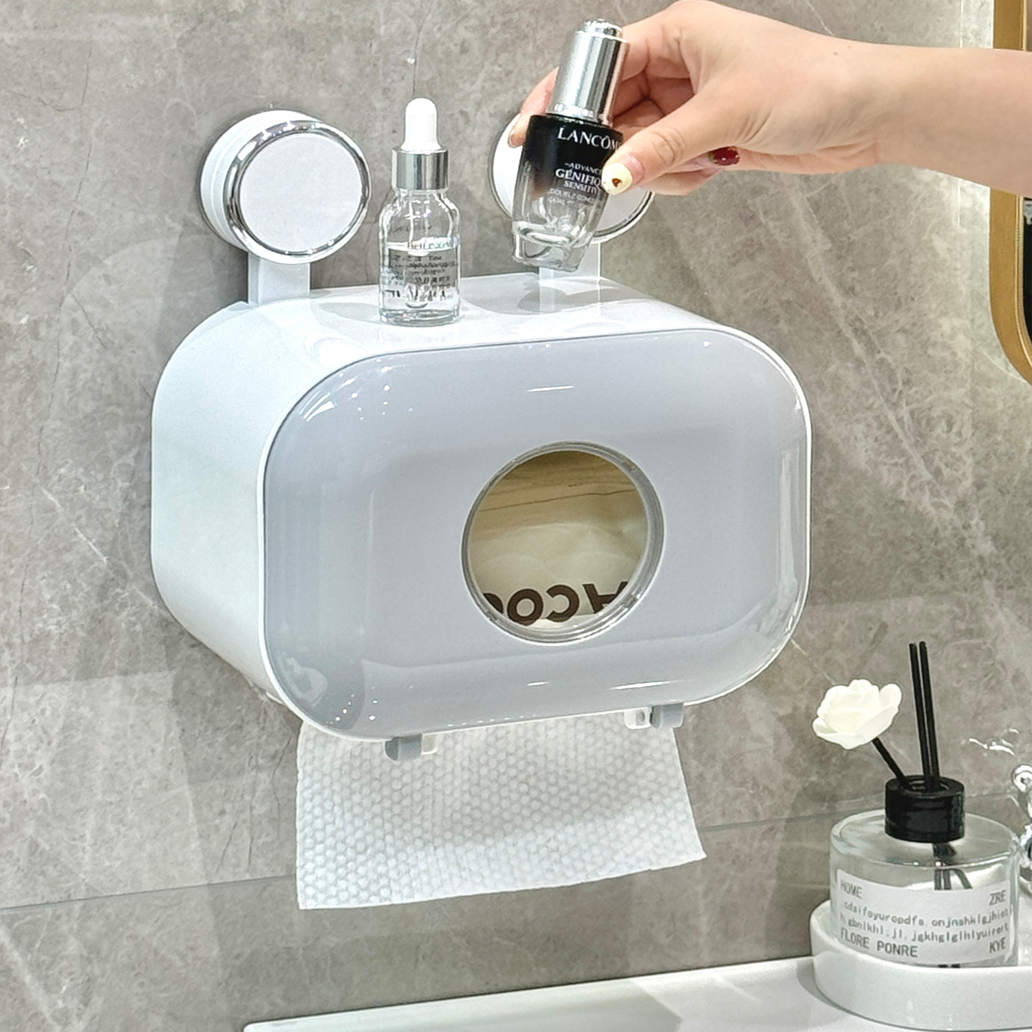 纸巾盒壁挂式免打孔防水吸盘盒子