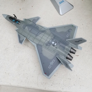 歼二十中航仿真军事成品摆件 100歼20S战斗机合金模型J20双座版