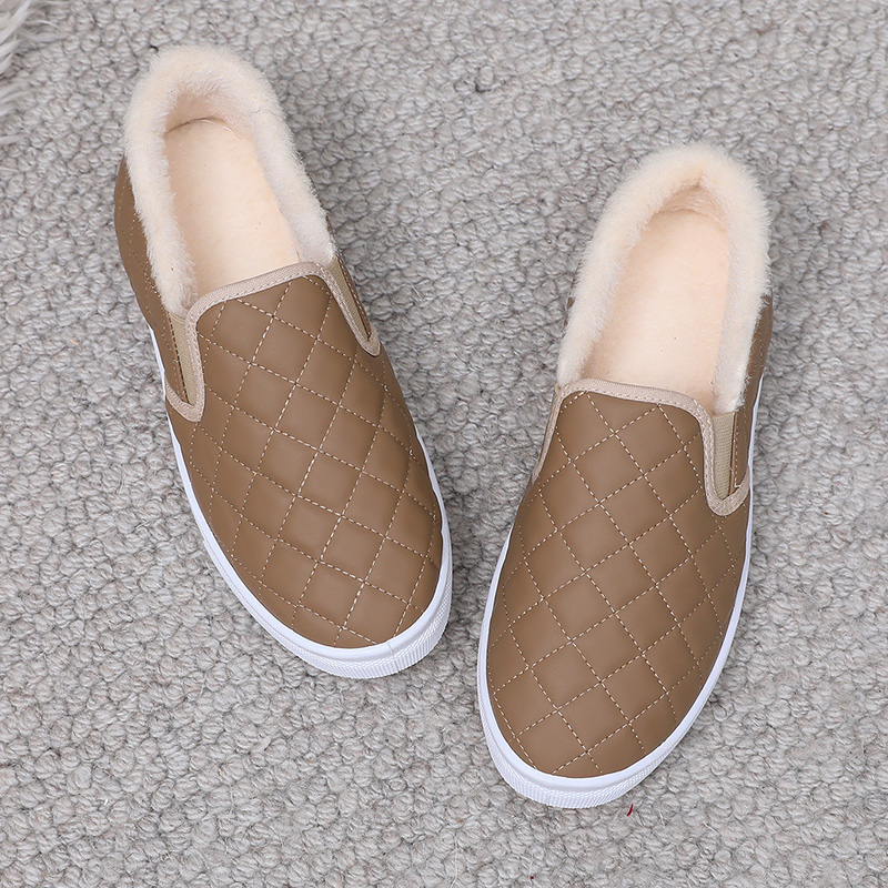 豆豆鞋女冬加绒防水防滑小皮靴时尚保暖毛毛鞋外穿中老年干活棉鞋