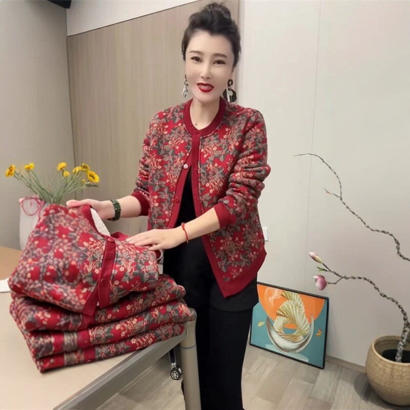 中老年冬季新款加绒保暖棉衣女单排扣圆领宽松遮肚洋气百搭妈妈装