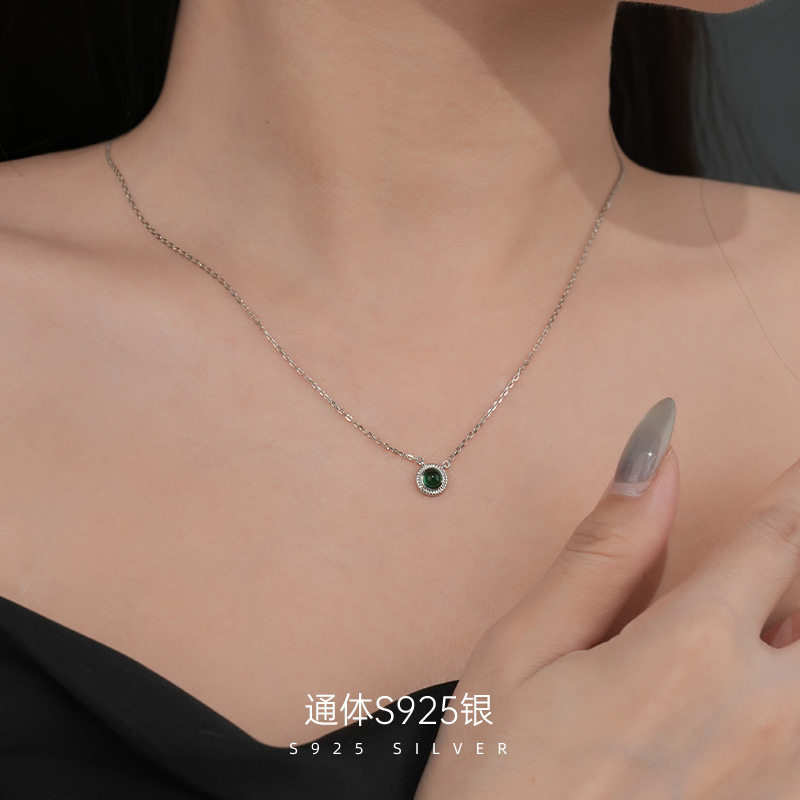 精品S925纯银日系复古祖母绿吊坠项链女简约轻奢气质礼物锁骨链