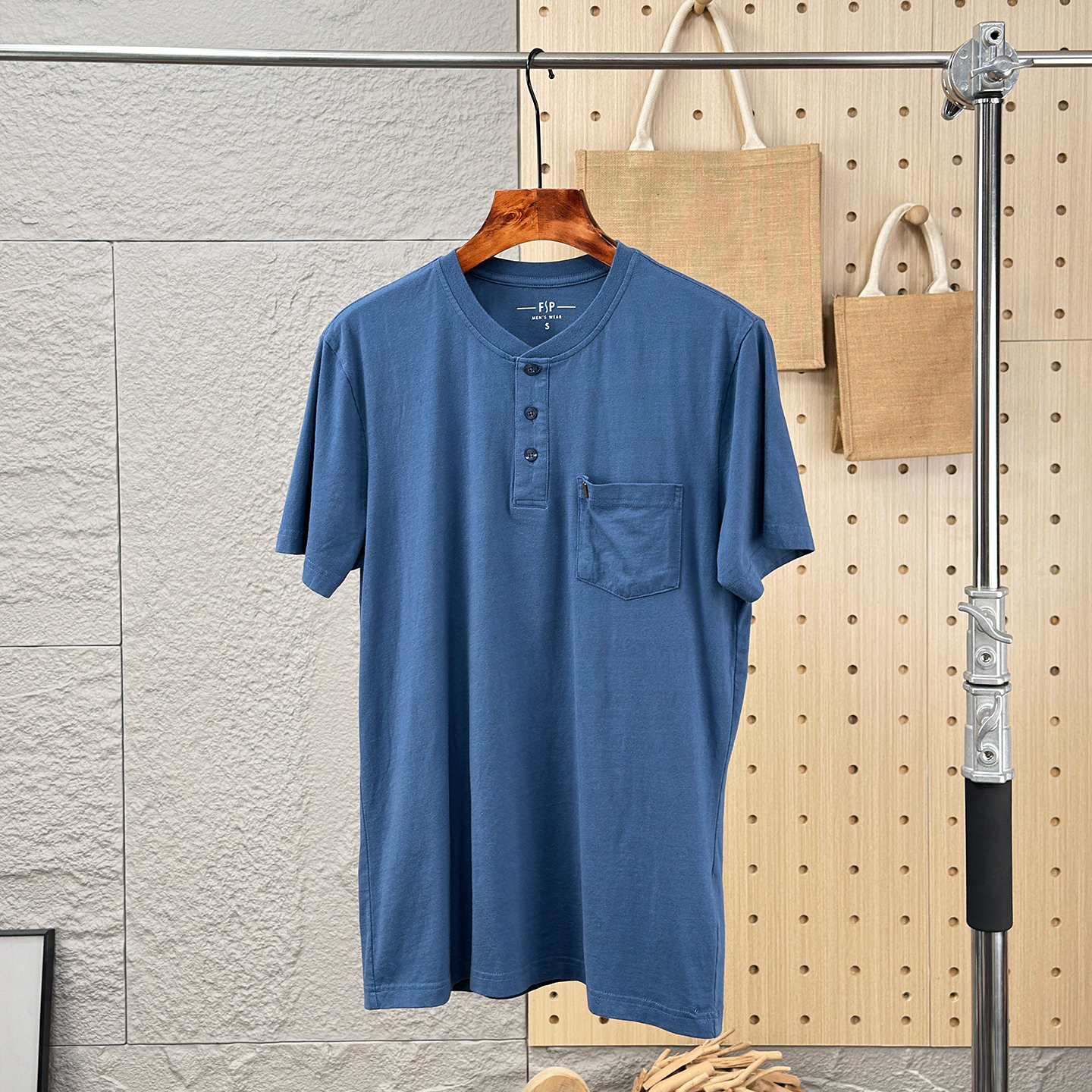 水洗磨毛全棉亨利领男打底T恤衫