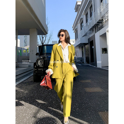 2023春季龍喜儿直角肩西装外套