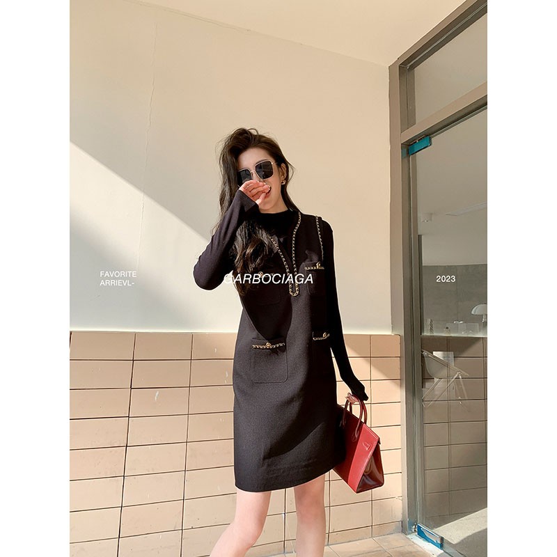 V领镀金链条无袖连衣裙龙喜儿