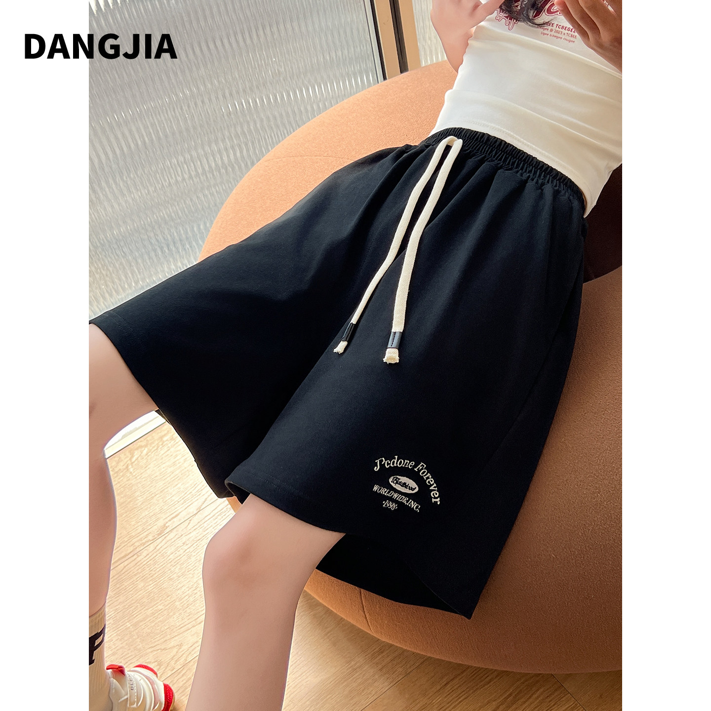 女大童夏季五分裤2026新款黑色运动短裤外穿初中生女孩青少年中裤