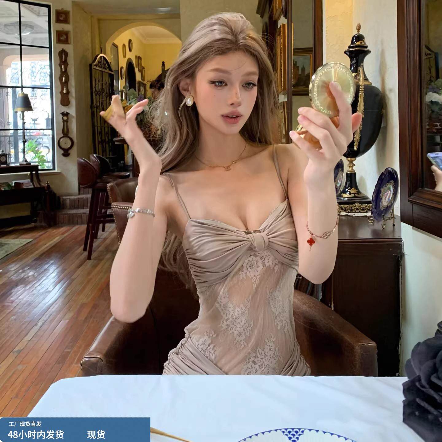 吊带连衣裙女名媛高级感礼服蕾丝拼接性感收腰包臀鱼尾裙度假长裙