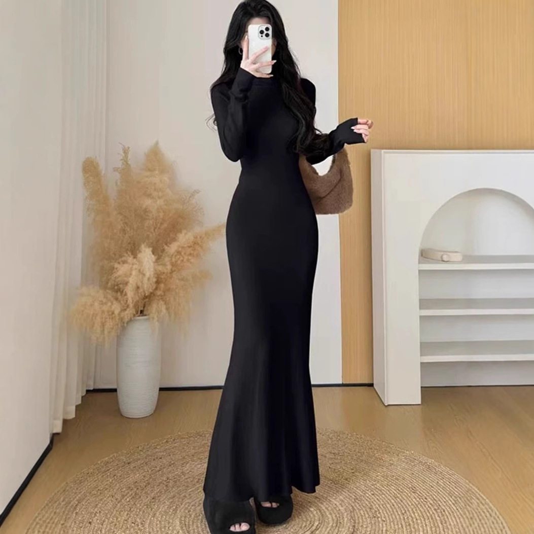 黑色针织步步生莲鱼尾连衣裙女早秋冬季风衣内搭巨好看包臀长裙子