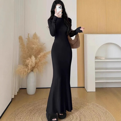 黑色针织步步生莲鱼尾连衣裙女早秋冬季风衣内搭巨好看包臀长裙子