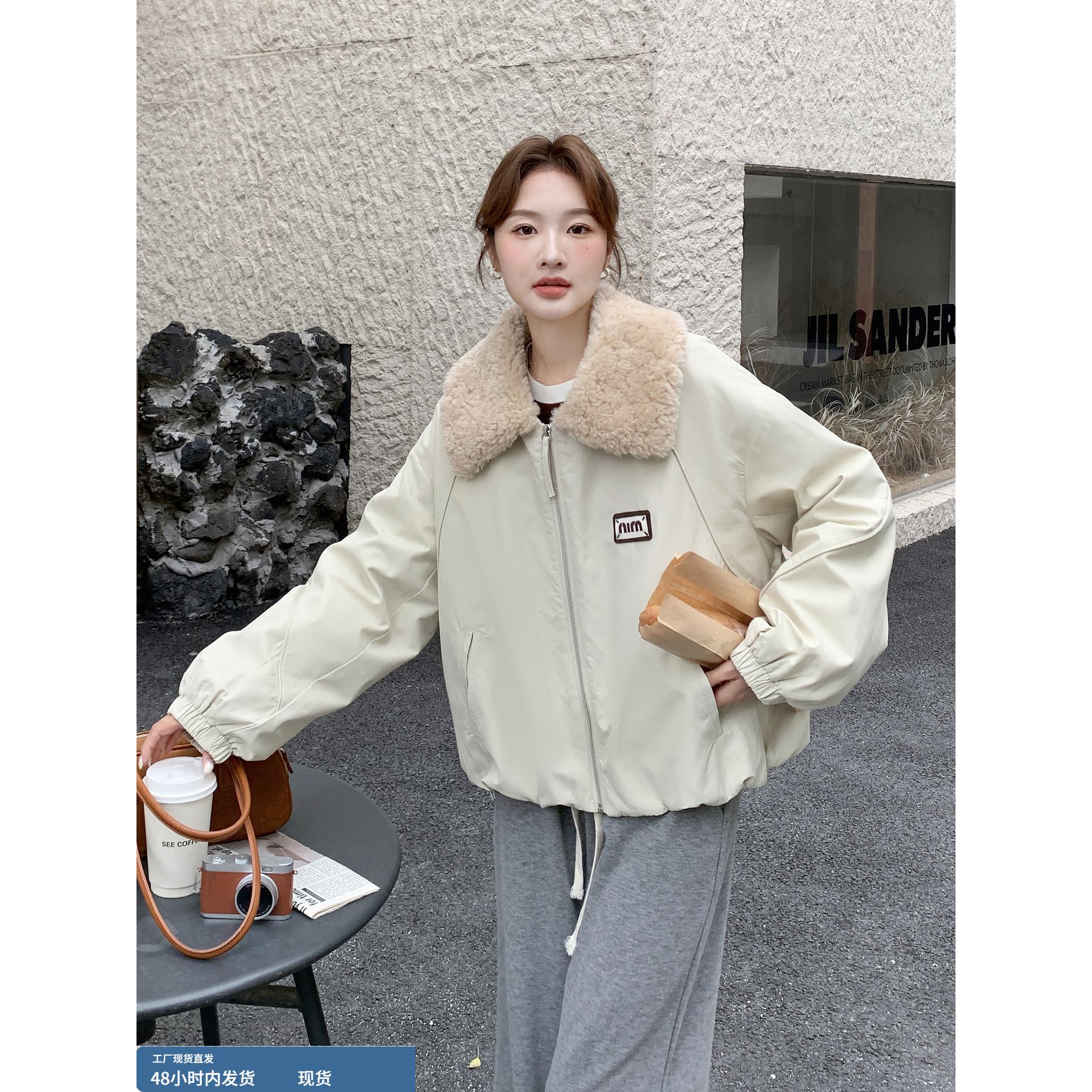 米白色羊羔毛翻领派克羽绒服女冬季2025新款休闲90白鸭绒内胆外套