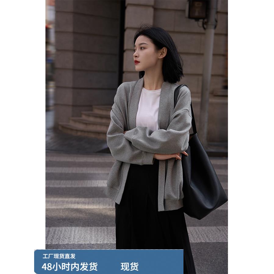 大码慵懒风V领卫衣外套女2025秋冬胖mm宽松显瘦休闲灰色开衫上衣