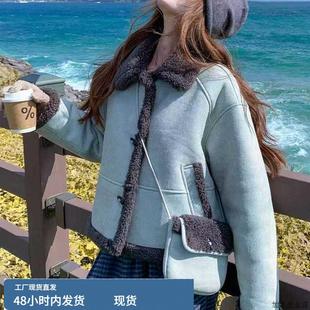 韩系chic氛围感穿搭2025冬季新款小个子皮毛一体短款羊羔毛厚外套