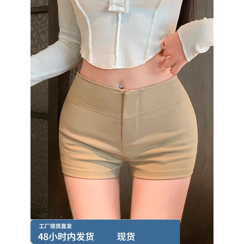 卡其色紧身秋季短裤女小个子xs显瘦黑色热裤辣妹高腰性感外穿裤子