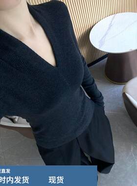 韩系黑色深v领套头针织衫女秋冬内搭修身显瘦打底衫毛衣早春上衣