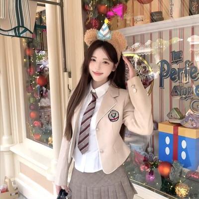 韩系学院风JK制服卡其色西装格纹半裙衬衫迪士尼穿搭三件套装女秋