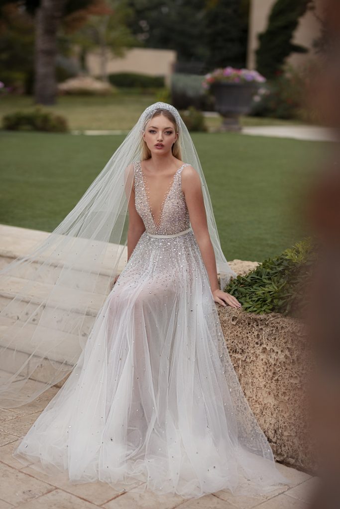 纯手工缝制婚纱性感修身显瘦