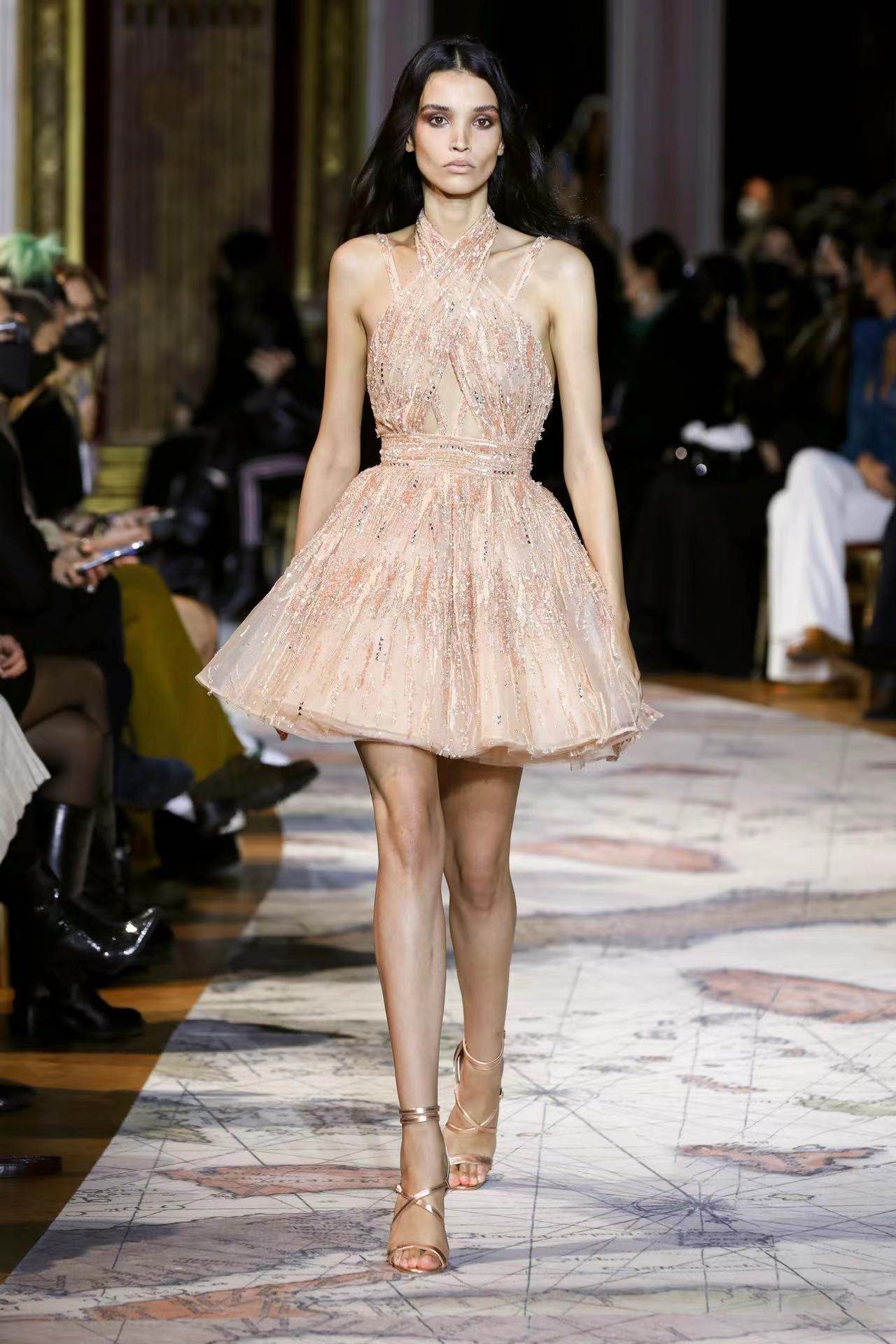 zuhair murad 肉粉色时尚手工珠片性感露腿生日聚会订婚小礼服