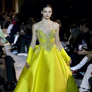 Zuhair Murad 金黄色缎面吊带模特走秀年会红毯舞会晚礼服迎宾服