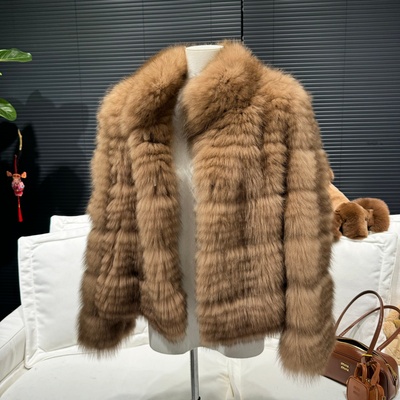 进口银蓝狐横条工艺皮草