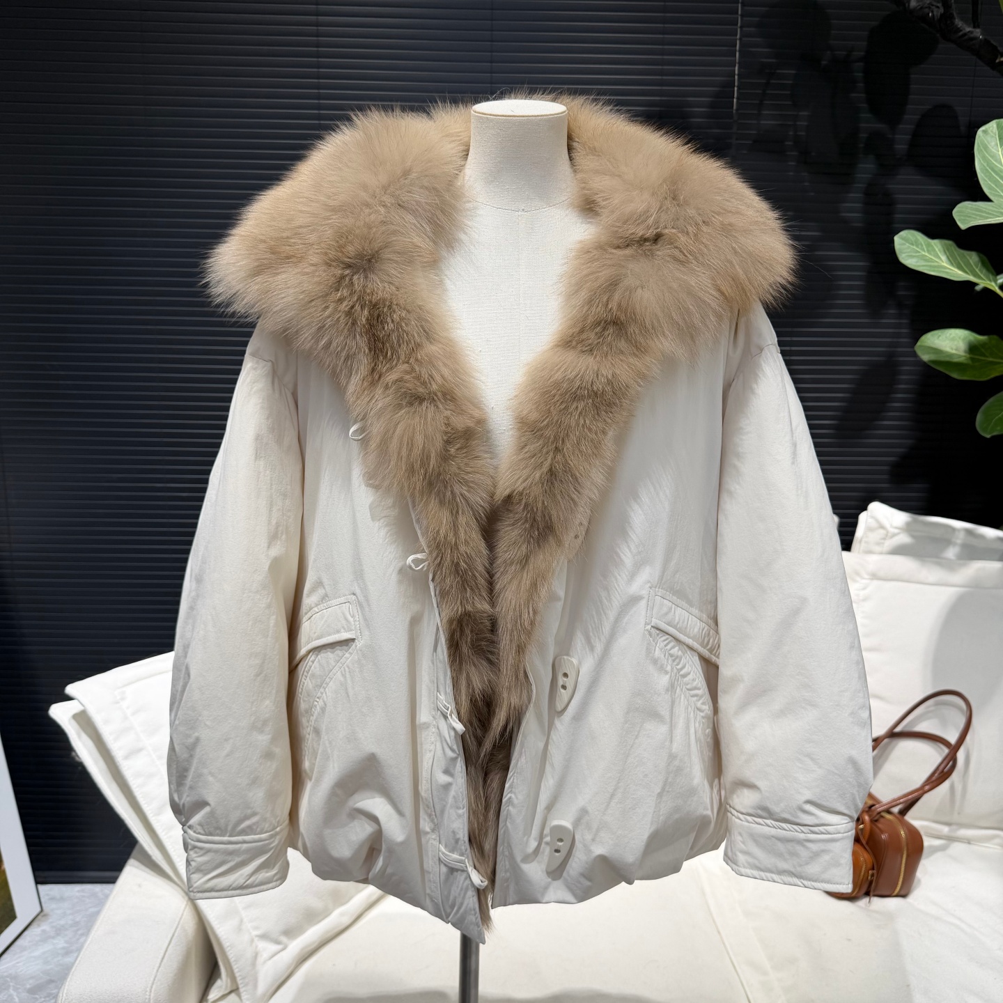 雪宝宝派克服进口狐狸毛毛领90