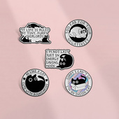 我 生活有被小猫治愈着短语可爱猫猫胸针金属徽章学生衣服包装 饰