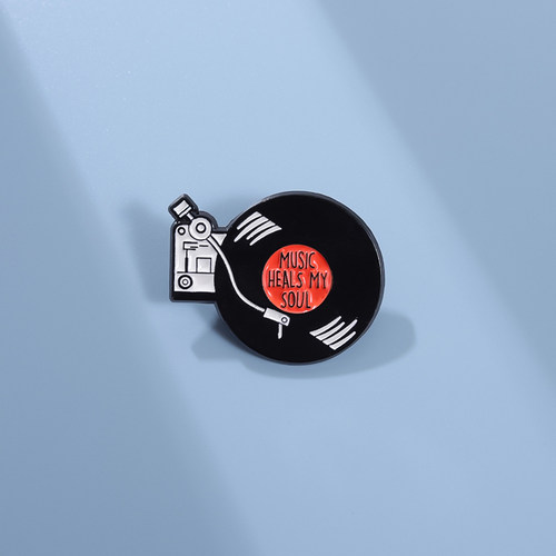 黑胶唱片胸针可爱卡通金属徽章