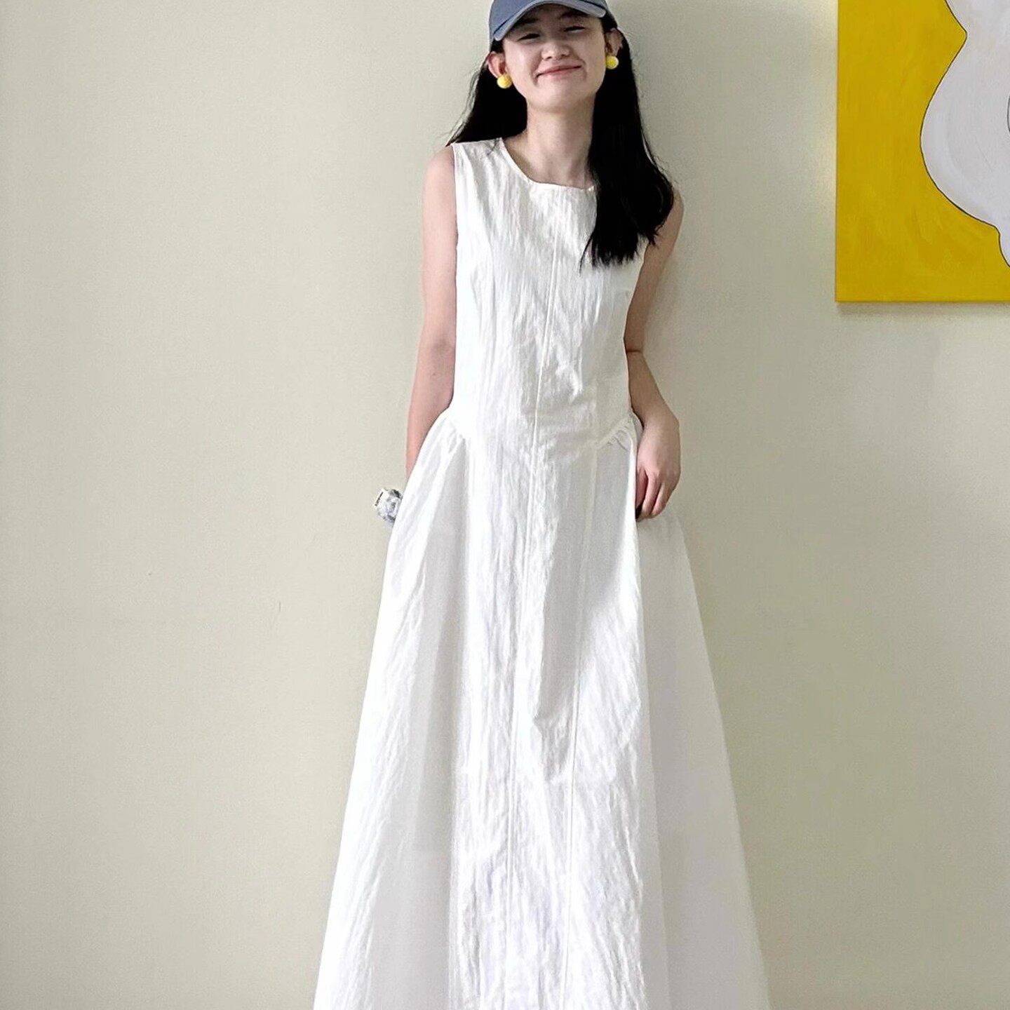 法式无袖背心白色连衣裙夏女2025新款高级感褶皱收腰长款小白裙子