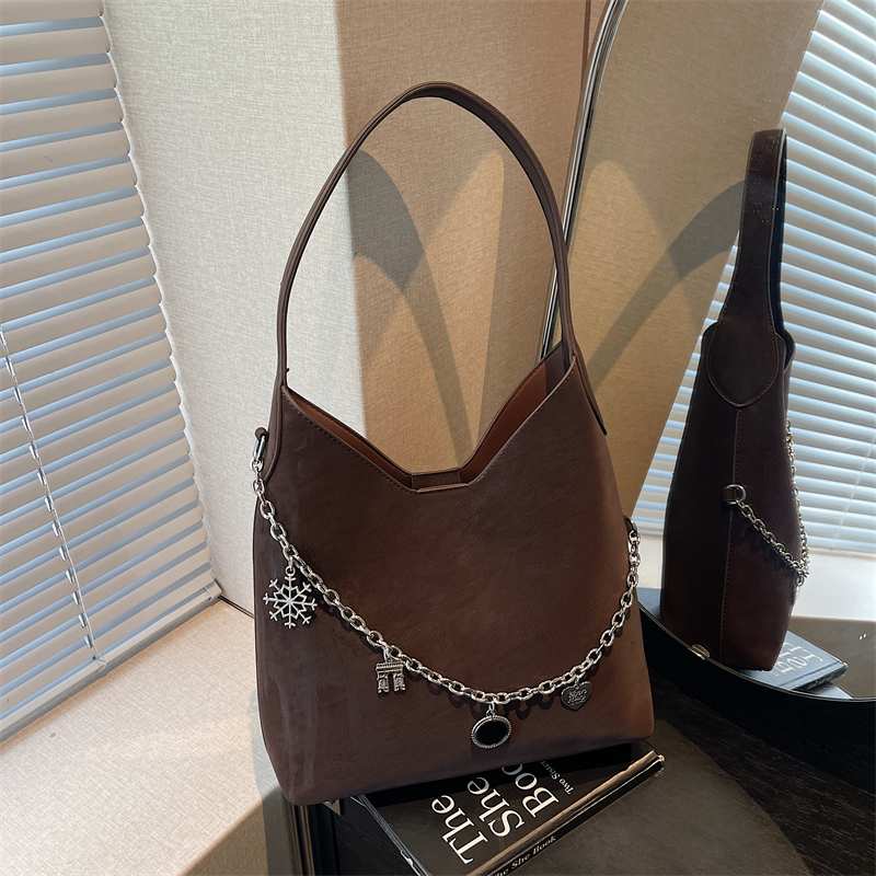 复古大包包女2025冬季新款高级感百搭单肩托特包女士麂皮绒水桶包