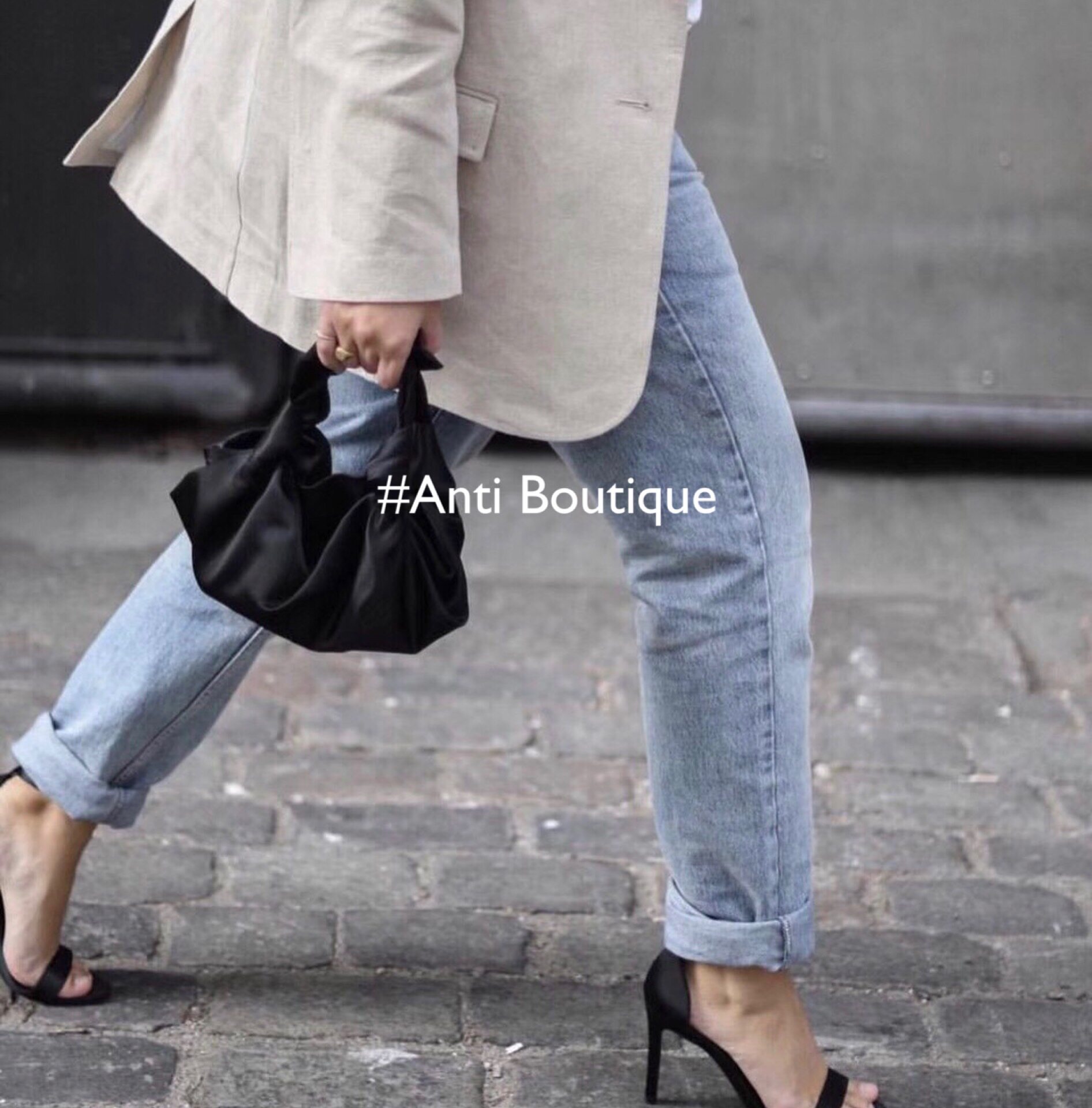 anti定制 24春夏ins博主推荐打结饺子包丝绸包缎面系带savi水饺包