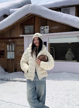 平湖羽绒服2025新款黄色排骨羽绒服外套女90白鸭绒连帽轻薄保暖