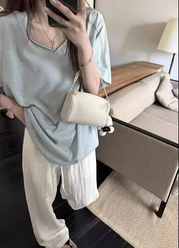 Erume韩系松弛感卷边v领正肩短袖t恤女夏季宽松显瘦慵懒风上衣