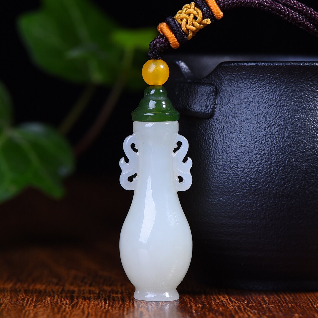 新疆和田玉羊脂玉白玉青白玉双耳花瓶玉石吊坠男女款挂件玉坠玉佩