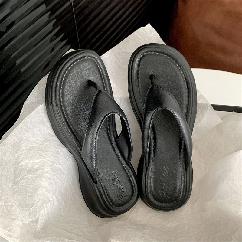 网红黑色防滑厚底人字拖鞋女夏季外穿2024新款超火百搭沙滩凉拖鞋