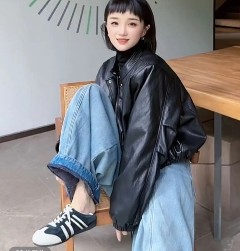 黑色短款皮衣外套女2025冬季新时尚休闲宽松显瘦百搭加绒夹克上衣