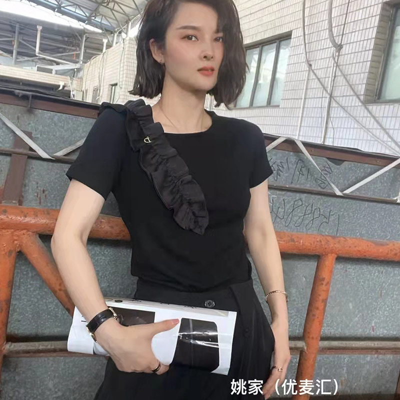 黑色荷叶t恤设计感2026显瘦大码时尚减龄洋气宽松显瘦气质上衣女