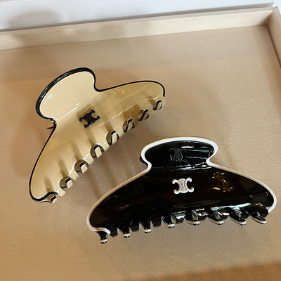 法式高级感鲨鱼夹抓夹简约