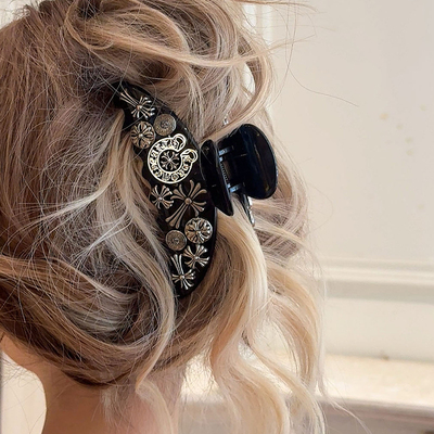 赛博精神◆小众不撞款 甜酷朋克风抓夹十字架克罗鲨鱼夹半扎发