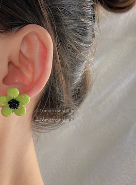 925纯银牛油果绿色花朵耳环韩国百搭气质耳钉甜美小众高级感耳饰